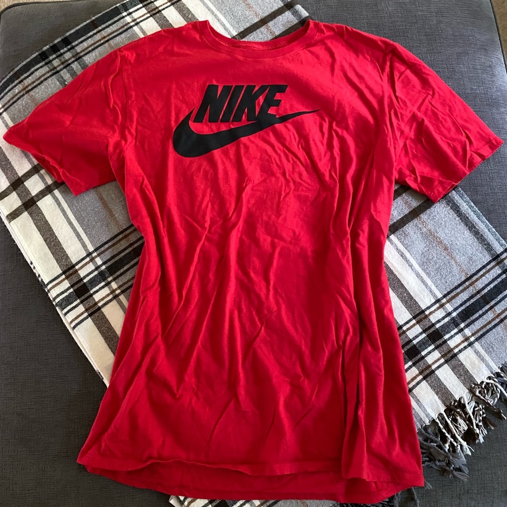 Nike T Shirt